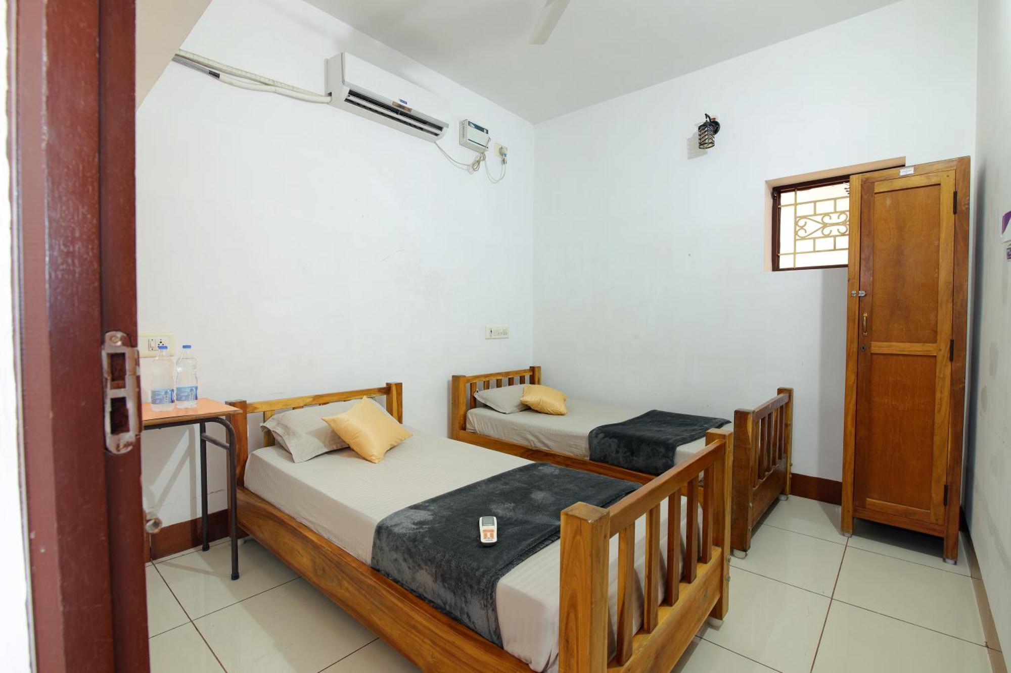 Hotel Manora Residency à Pondichéry Extérieur photo