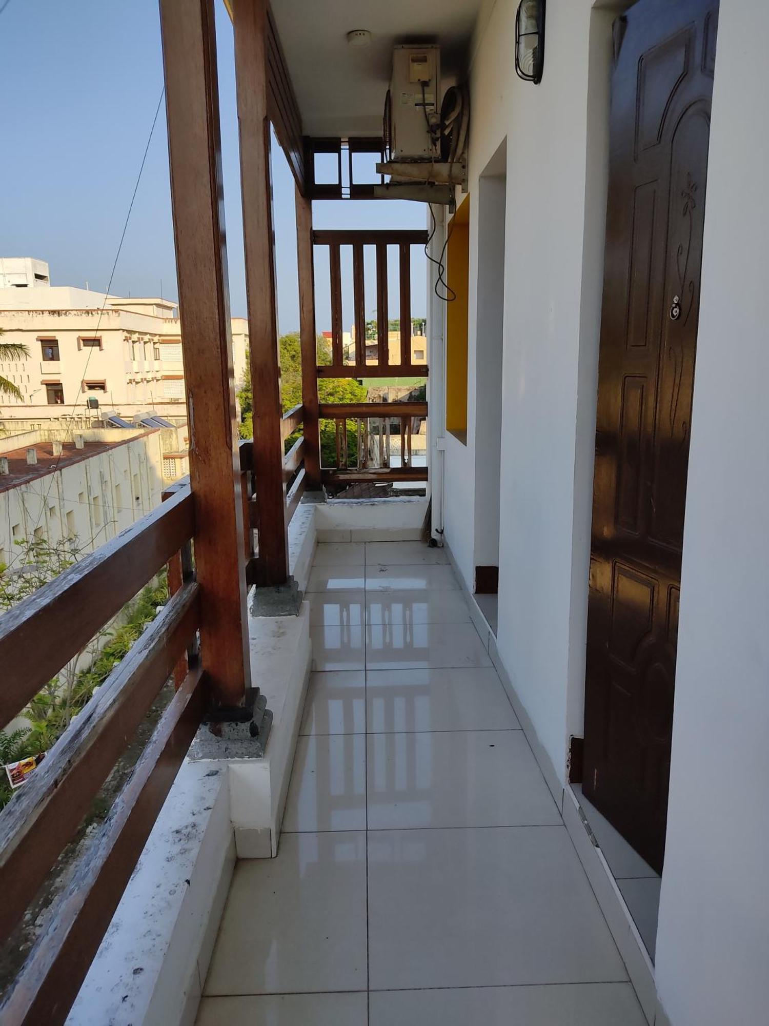 Hotel Manora Residency à Pondichéry Extérieur photo